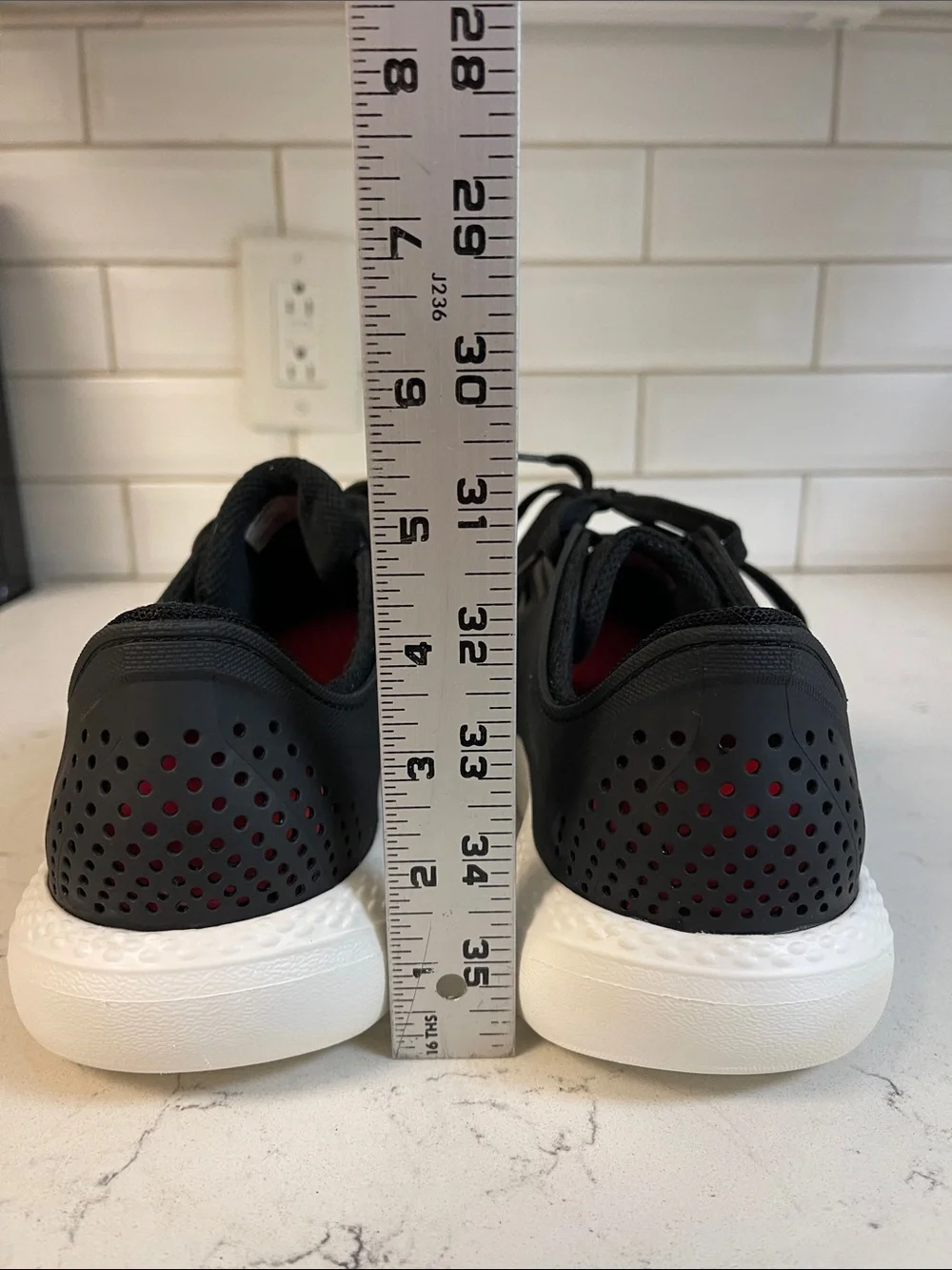 CROCS LITERIDE PACER LACE-UP SNEAKERS - Size 12 Men’s Style # 204967 Black